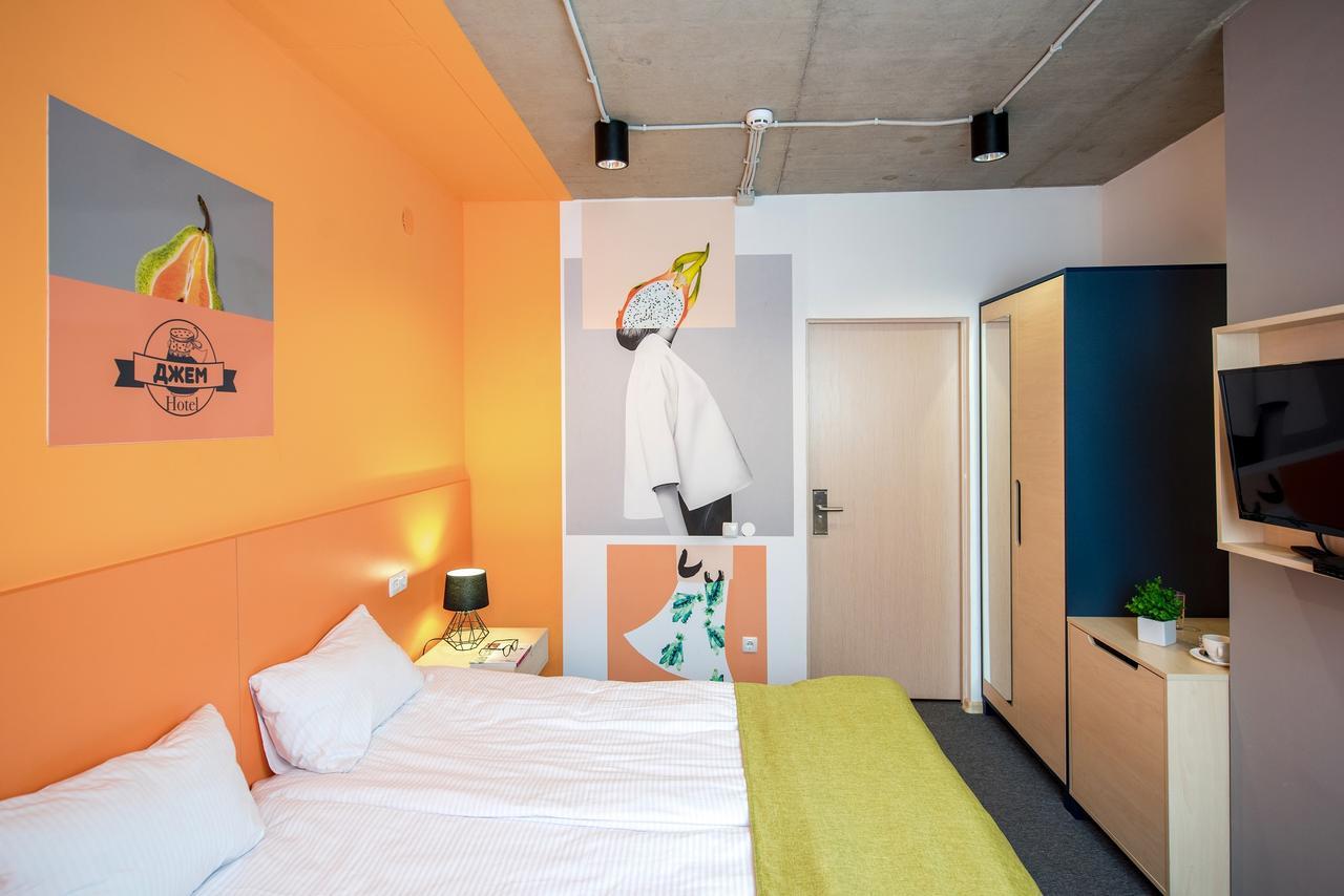 Jam Hotel Hnatyuka Lviv Kültér fotó