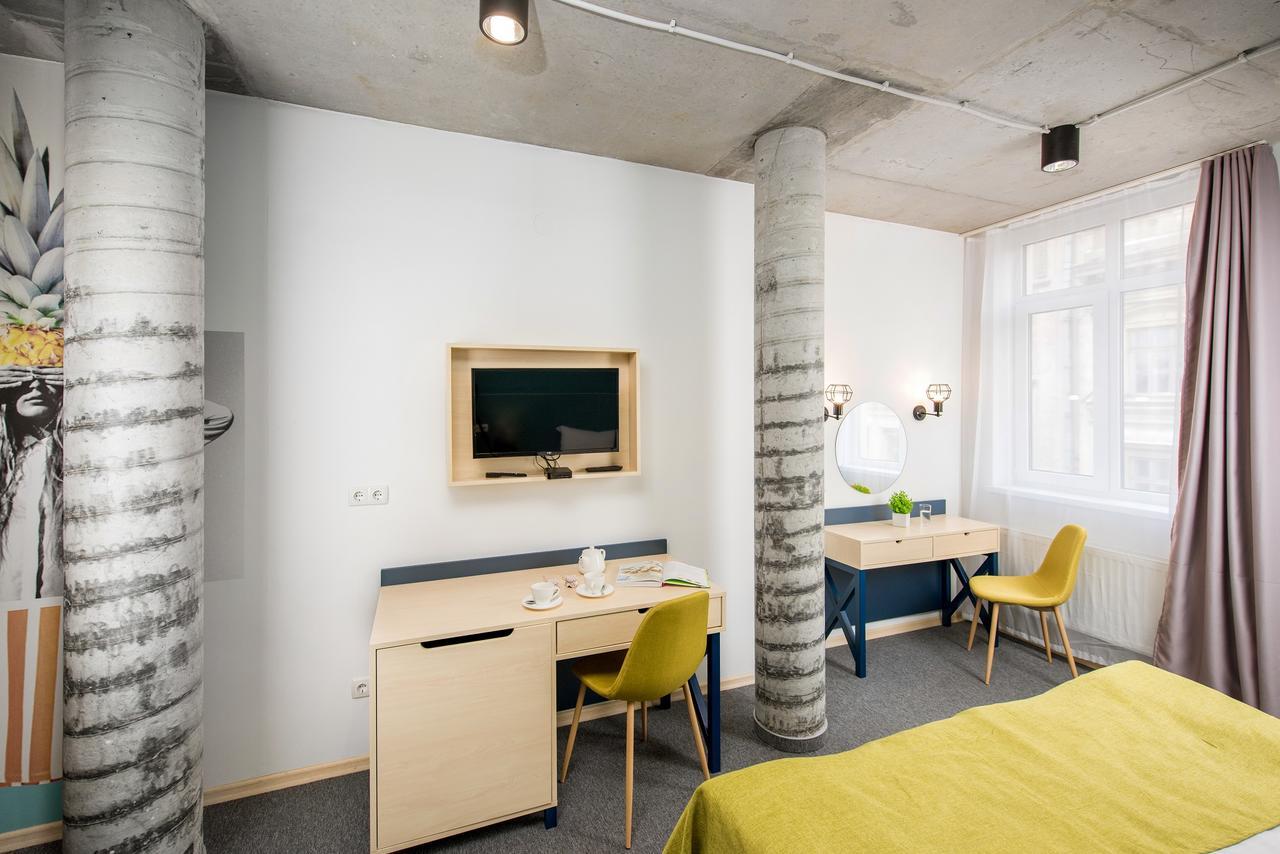 Jam Hotel Hnatyuka Lviv Kültér fotó