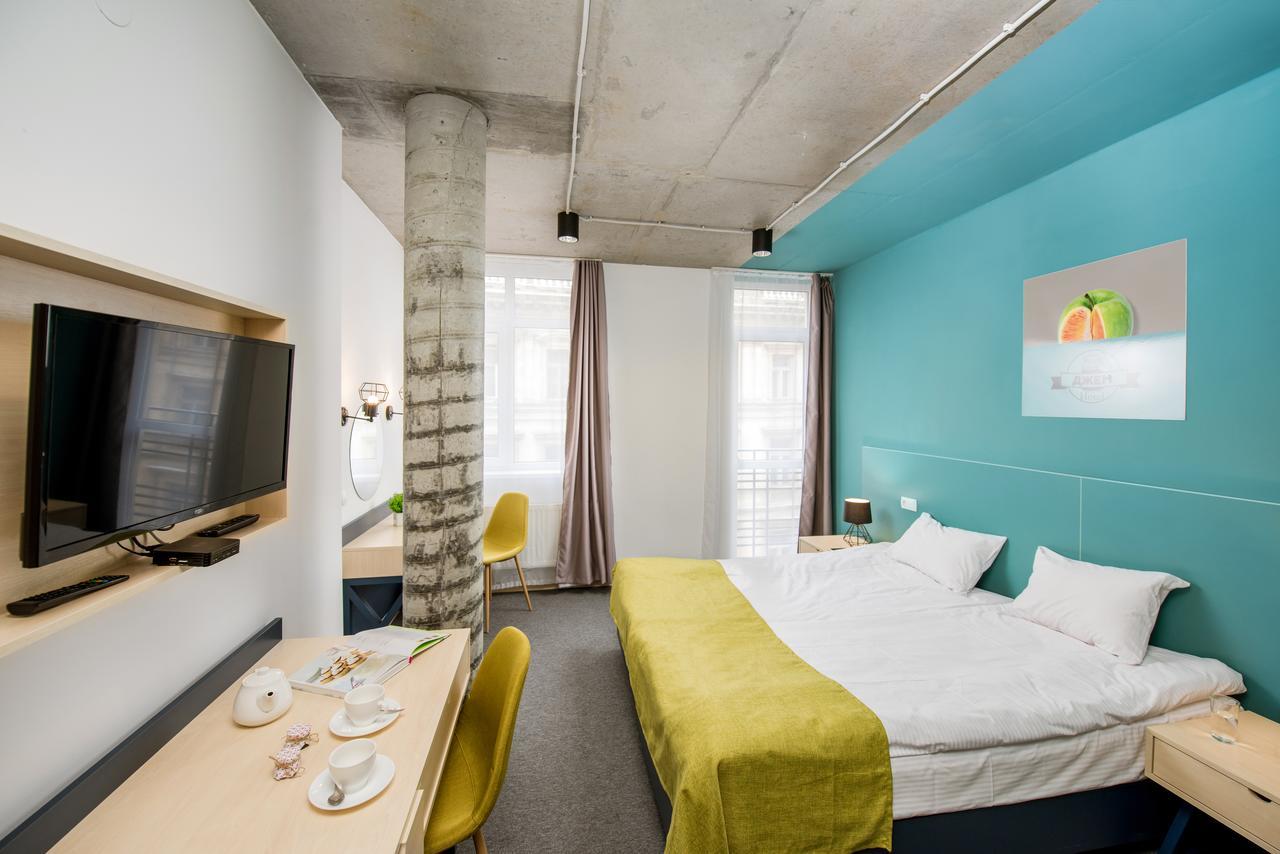 Jam Hotel Hnatyuka Lviv Kültér fotó
