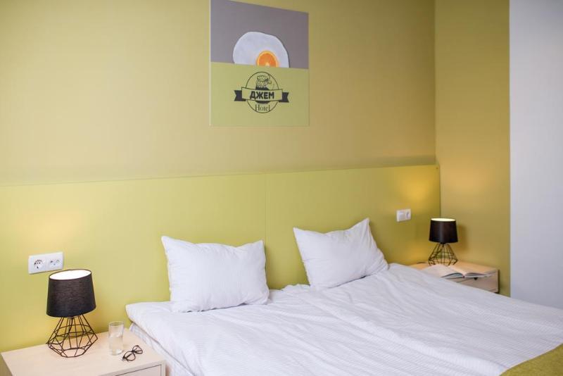 Jam Hotel Hnatyuka Lviv Kültér fotó