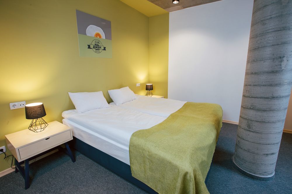 Jam Hotel Hnatyuka Lviv Kültér fotó